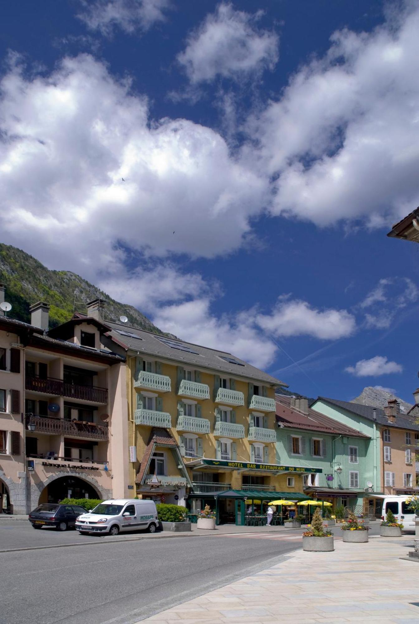 Hotel Du Midi Thônes Dış mekan fotoğraf